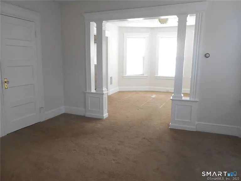 166 Booth St — Photo 5