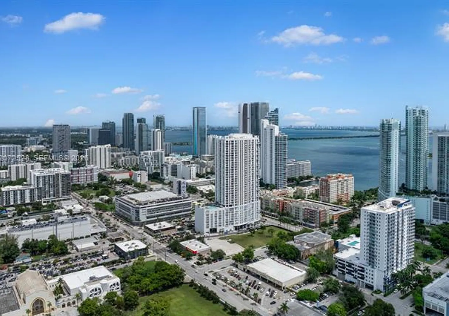 2000 Biscayne Blvd cu-2615, Miami, FL 33137 — Photo 2