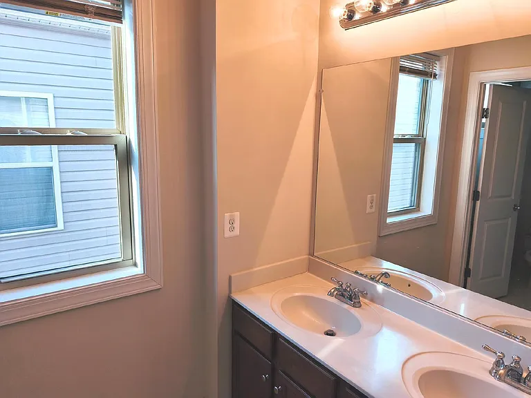 20792 Exchange St — Photo 30