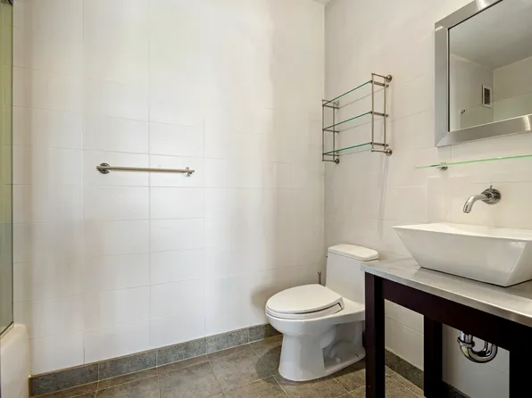 1 Main Street image 15 of 22