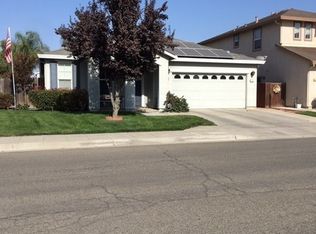300 Pine Ct, Chowchilla, CA