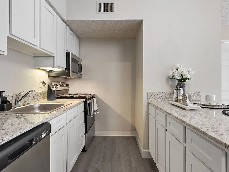 Avia Apartments — Photo 65