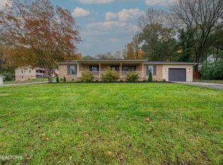 109 Heritage Dr, Oak Ridge, TN 37830