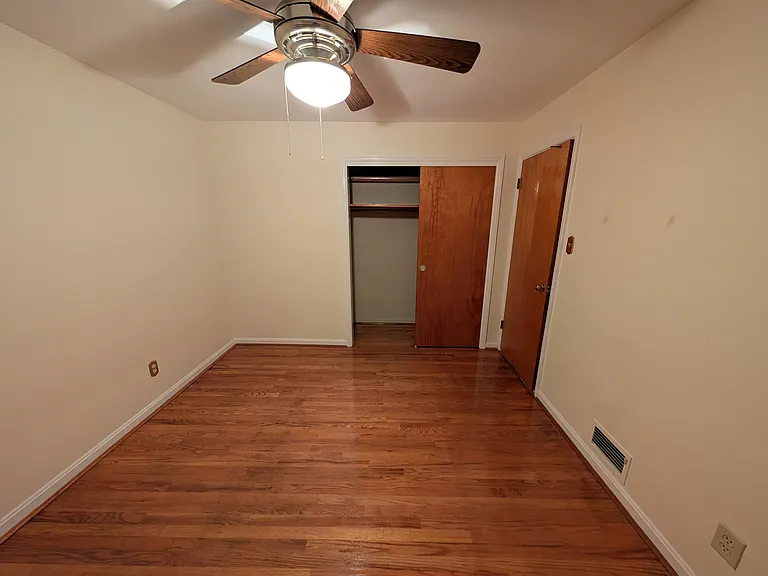 625 Marview Ter — Photo 11