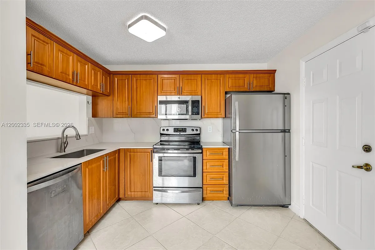 Building Photo - 11163 Chandler Dr #0