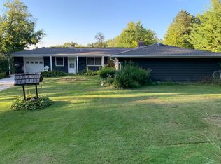 501 Crestview Rd, Fox River Grove, IL 60021