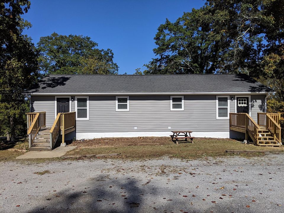 1st image of 15 Smalltown Cir