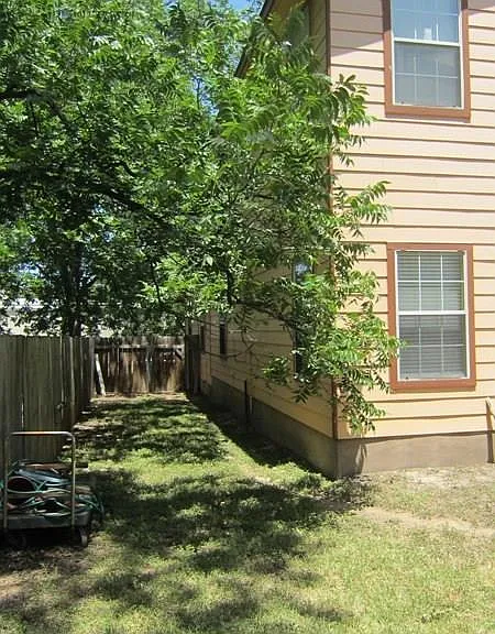 4703 Harmon Ave — Photo 16