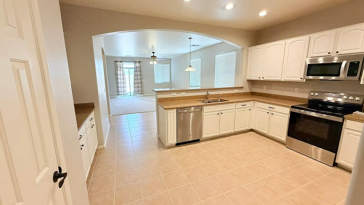 43460 Caven Drive — Photo 4