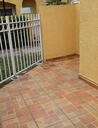 5th image of 375 NW 85th Pl #1901