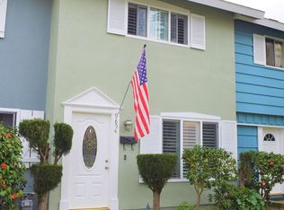 9854 Continental Dr, Huntington Beach, CA 92646