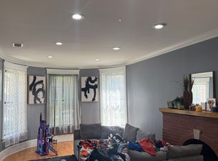 7228 S Coles Ave UNIT 1, Chicago, IL 60649