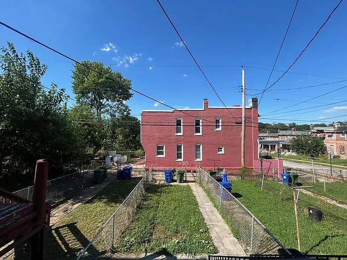 2800 Winchester St — Photo 12