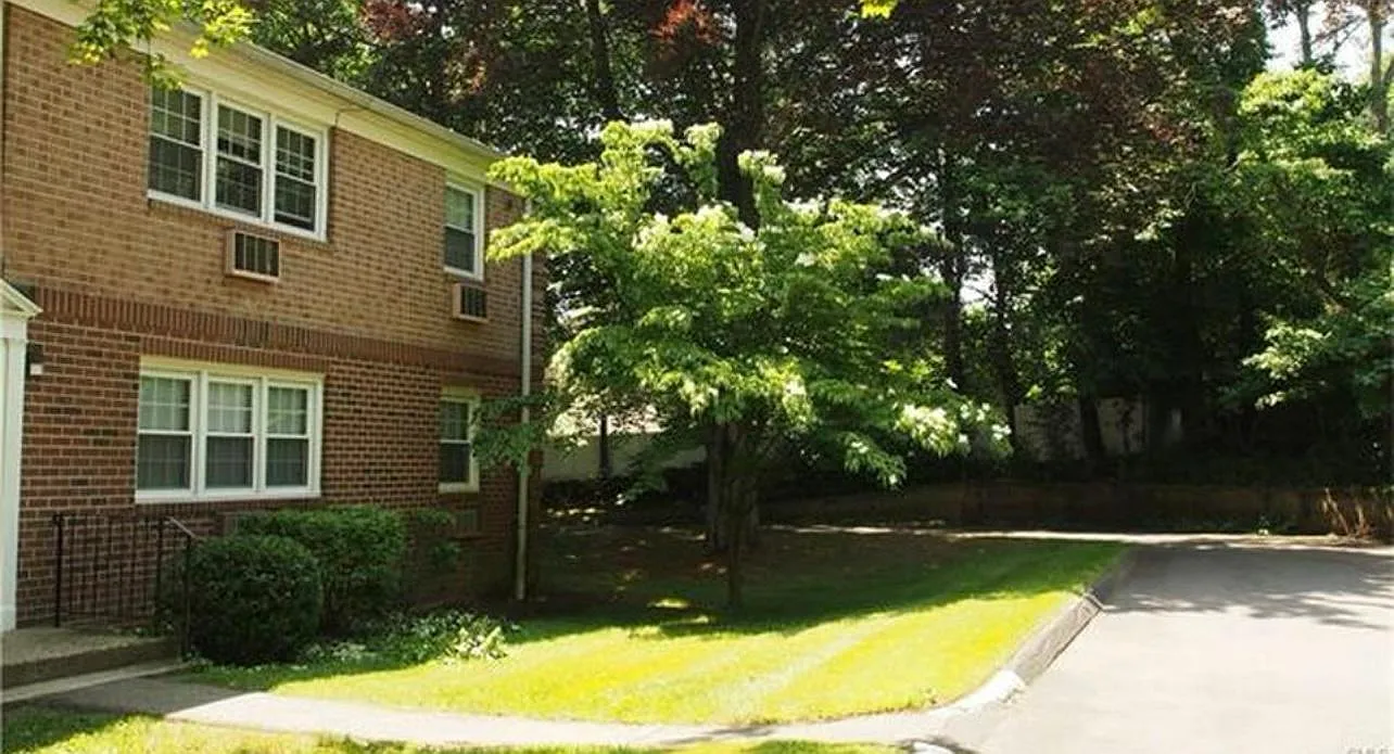 2 bed, 1145 sqft, $2,500 — Photo 2