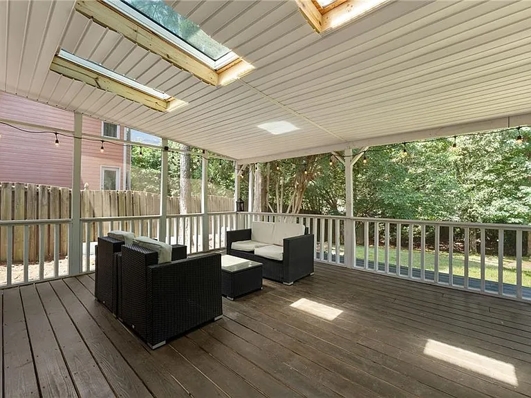 790 Milton Oaks Dr — Photo 49