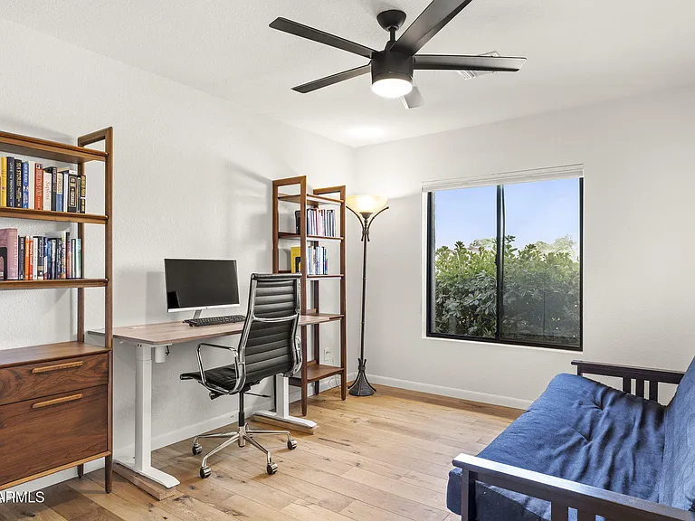 2601 E Sahuaro Dr — Photo 18