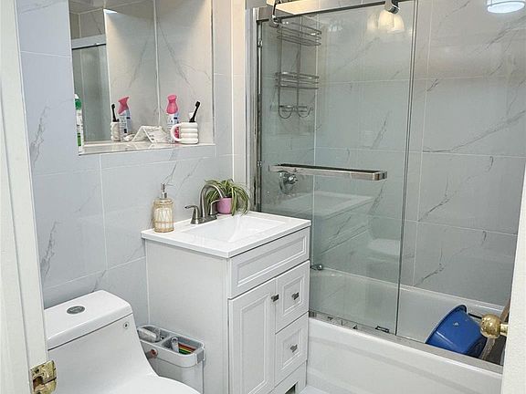 4th image of 13249 41st Road #5B