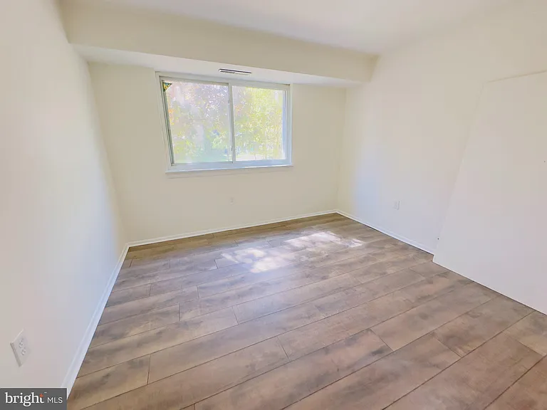 11372 Cherry Hill Rd #204 — Photo 8