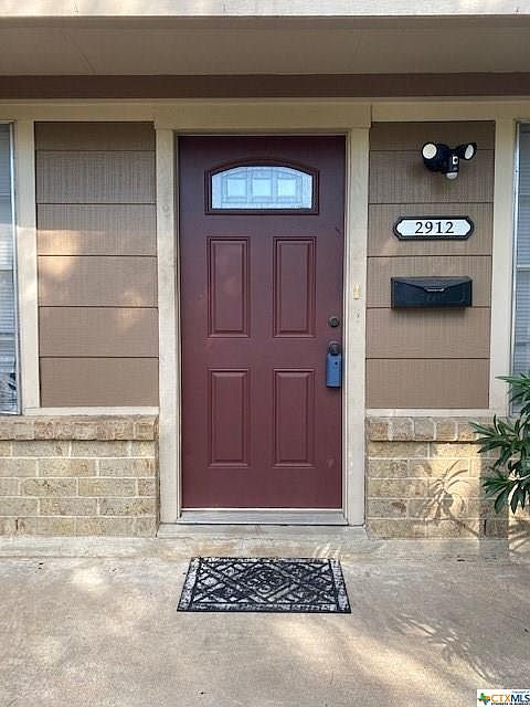 1st image of 2912 Linda Dr