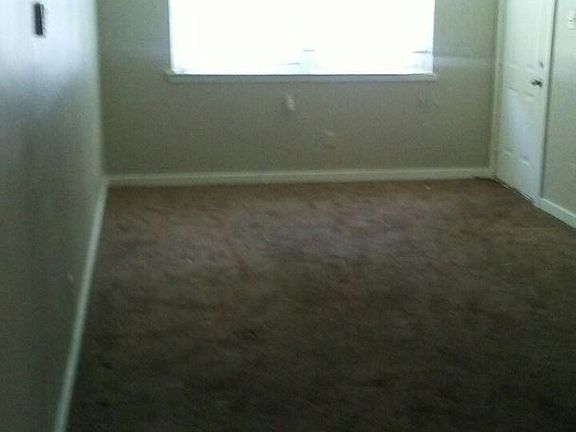 2nd image of 2585 Oxford Ave