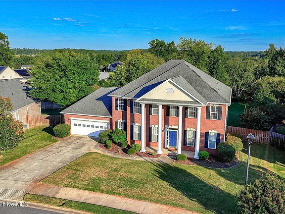 3rd image of 724 Avrett Circle