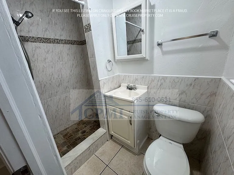 1822 Dixianna St Hollywood, FL 33020 — Photo 13