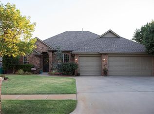11612 NW 5th St, Yukon, OK 73099