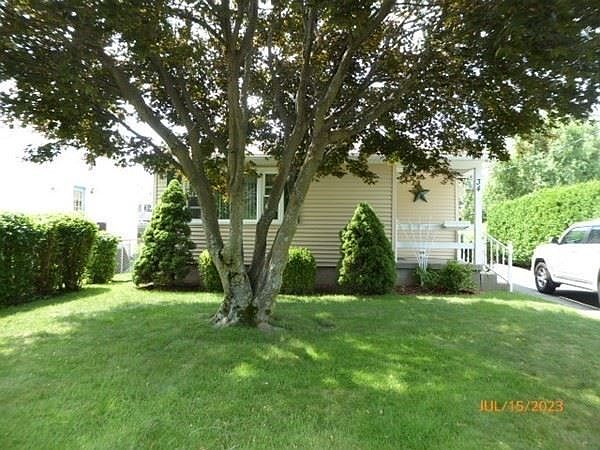 1st image of 34 Auburn St