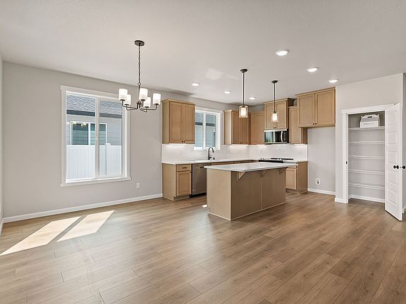 819 L ST NE by Aho Construction