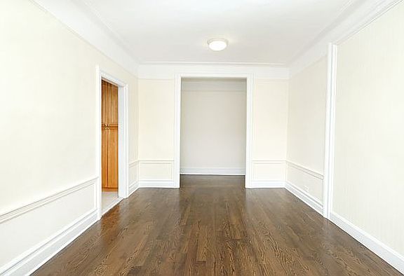 2nd image of 656 W 204th St APT 57