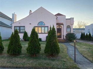 396 Frankel Blvd, Merrick, NY 11566
