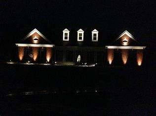 17 Huntleigh Downs Rd, Saint Louis, MO 63131