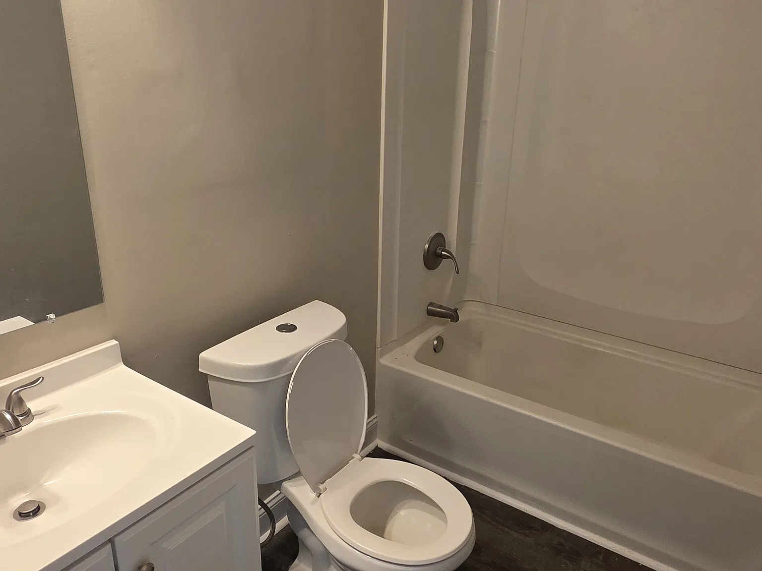 2 bed, 954 sqft, $1,800 — Photo 4