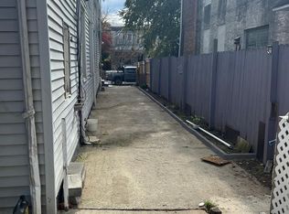 8016 Walker St, Philadelphia, PA 19136