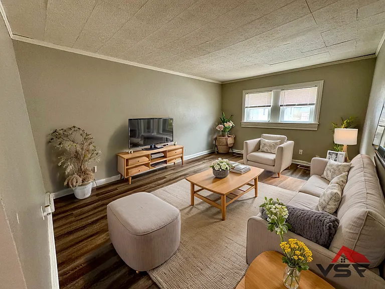 310 Harrison St. — Photo 4