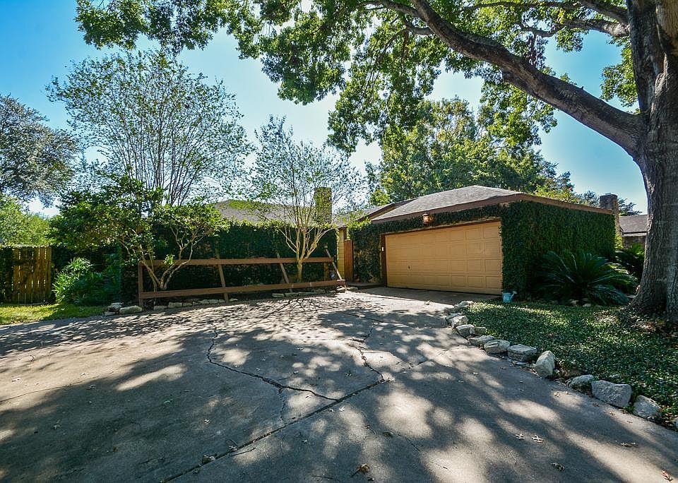 1st image of 2207 Silver Sage Dr