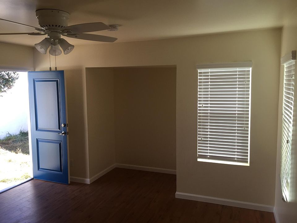 1st image of 809 1/2 Larch St