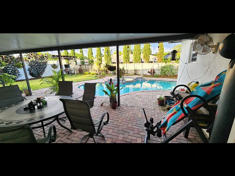 22001 SW 126th Ave — Photo 6