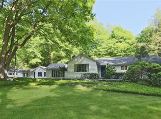 92 Jaycox Rd, Cold Spring, NY 10516
