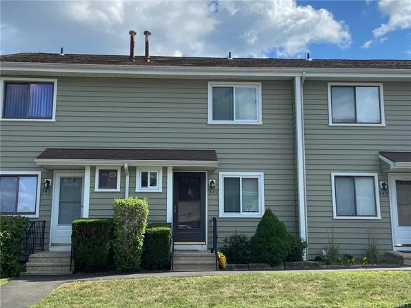 342 Monticello Dr, Branford, CT 06405