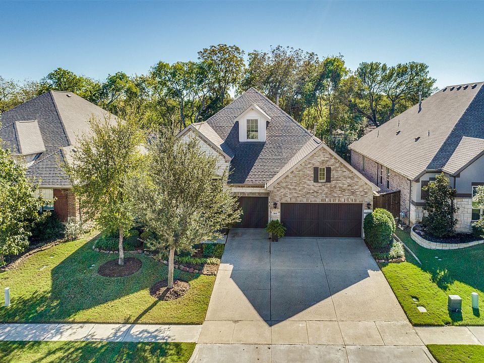 1st image of 504 Headwaters Dr