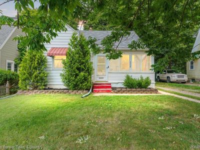 2307 Strathmore Rd, Lansing, MI, 48910