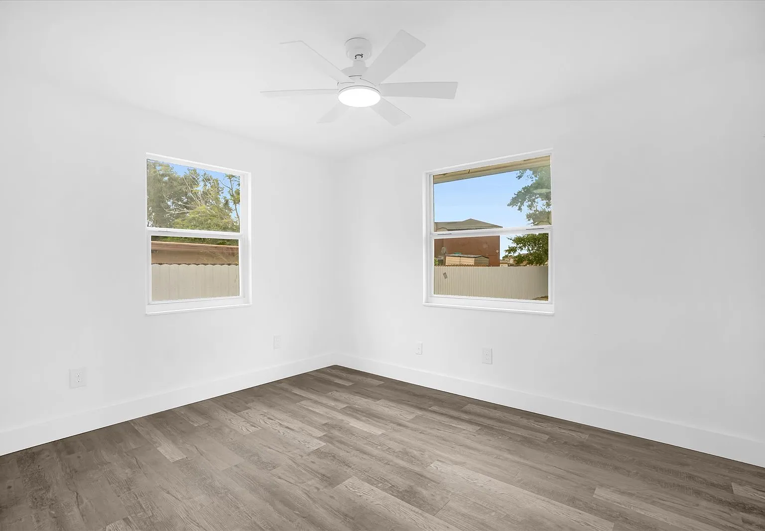 3 bed, 1400 sqft, $2,000 — Photo 4