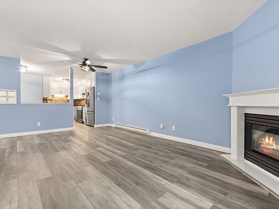 3rd image of 46562 Yale Rd #6