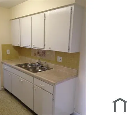1446 Alwynne Dr — Photo 10