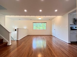 3708 14th St N #1, Arlington, VA 22201