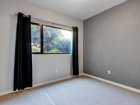 1st floor Bedroom with ensuite bathroom