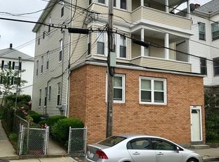 204 Thomas St, Fall River, MA 02723