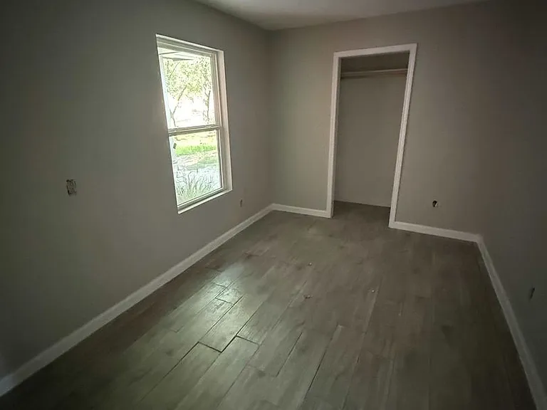 12058 Trotwood Dr — Photo 2