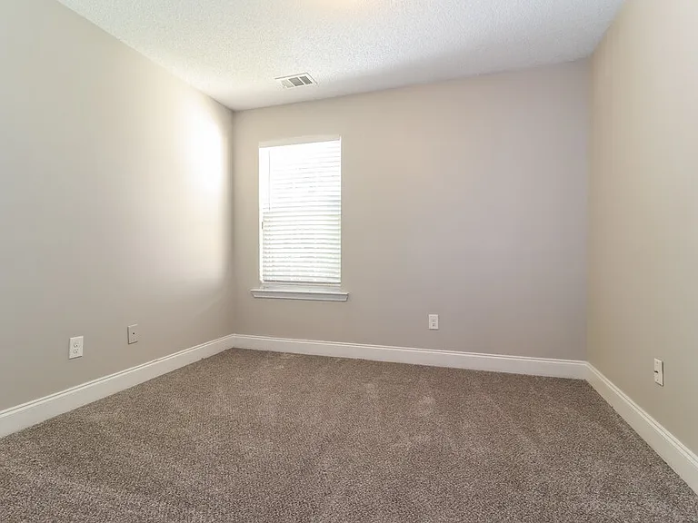 3195 Brookfield Dr — Photo 12
